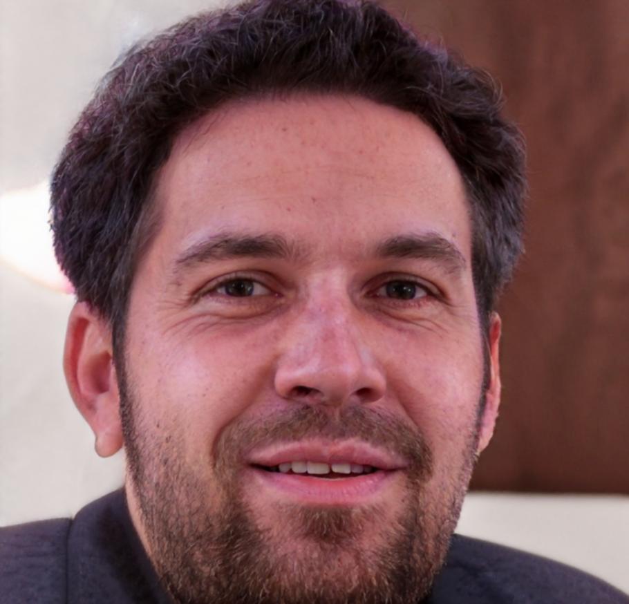 Retrato profesional de Ignacio Valtueña
